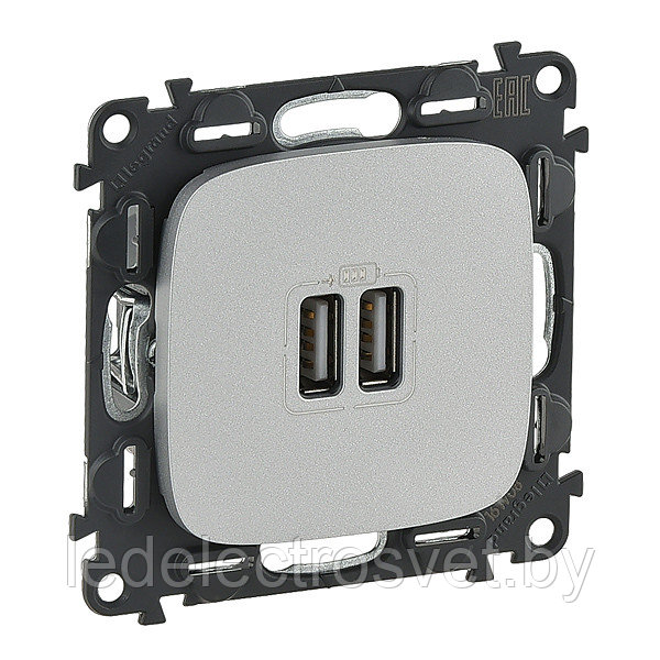 Valena Allure - Зарядное устройство с двумя USB-разъемами, 240В/5В, 1500мА, алюминий (инд. упаковка) - фото 1 - id-p149396146