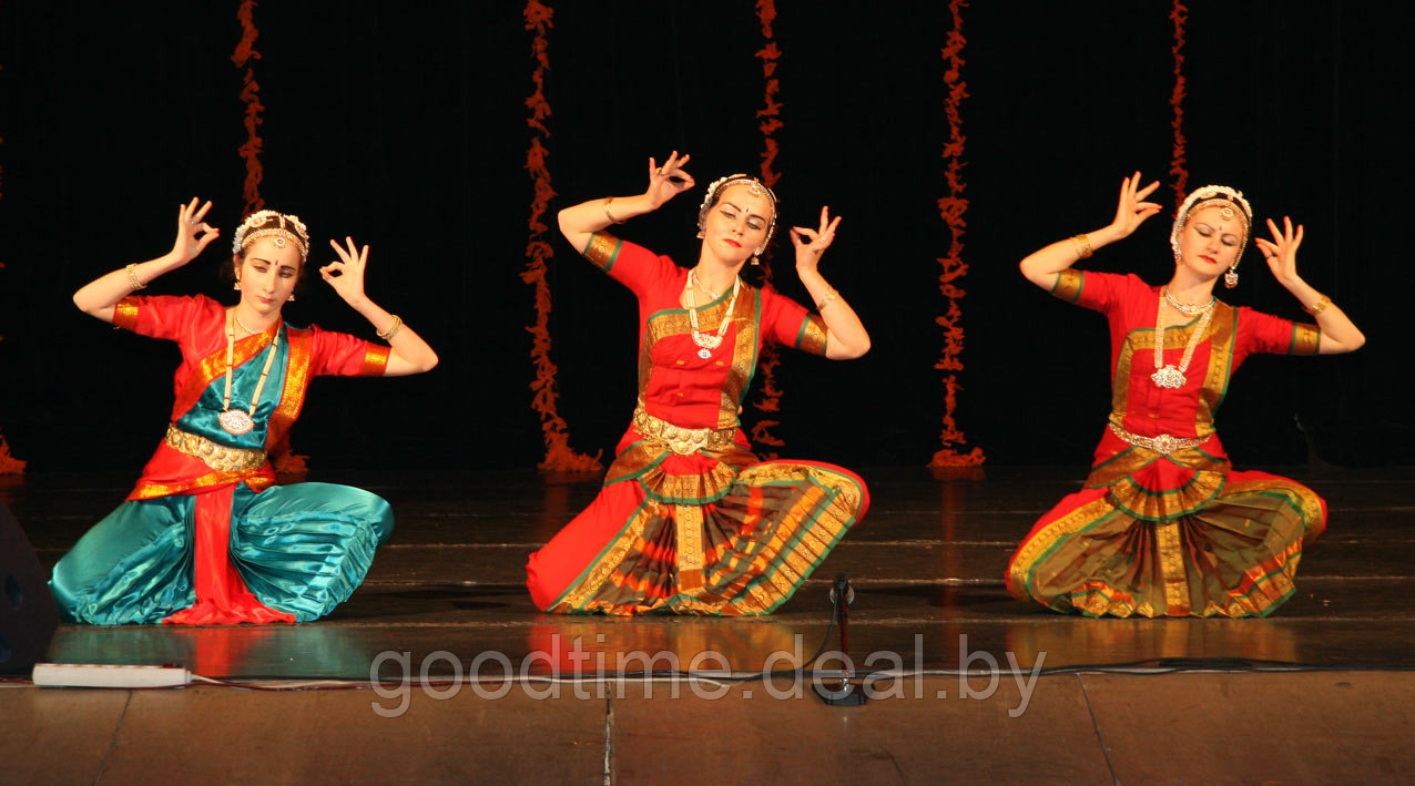 Индийские танцы на свадьбе - фото 3 - id-p12801841