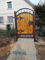 Ворота с древесиной