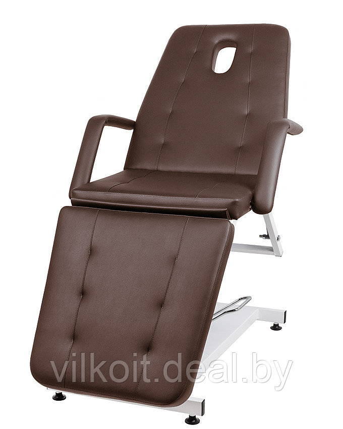 Комфорт Гидравлика косметологическое кресло - кушетка в обивке коричневого цвета. На заказ