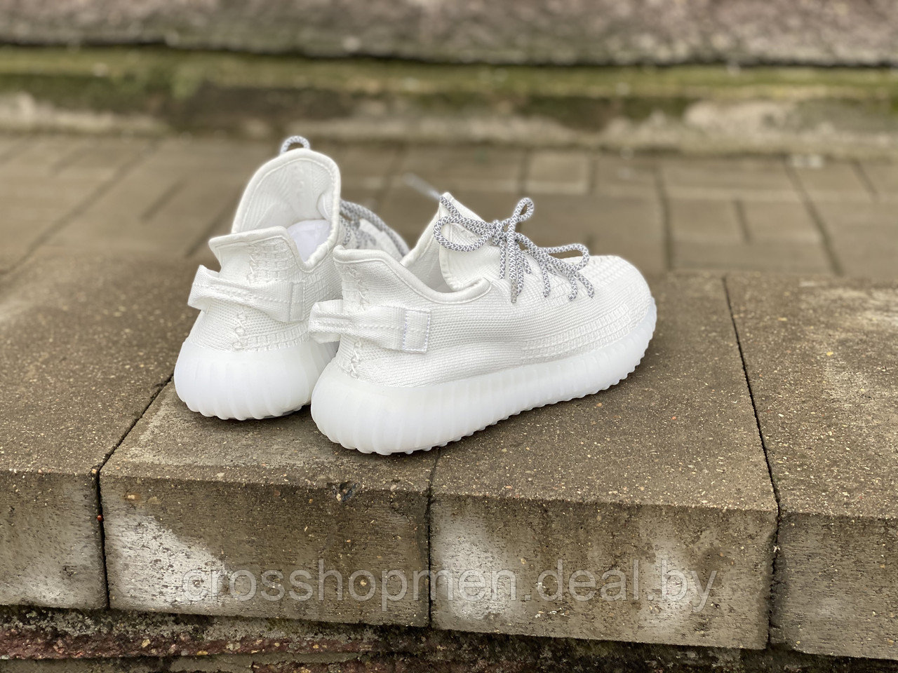 Adidas Yeezy Boost 350 white - фото 3 - id-p150726584