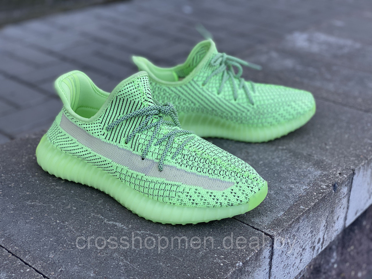 Adidas Yeezy Boost 350 V2 - фото 1 - id-p150726591