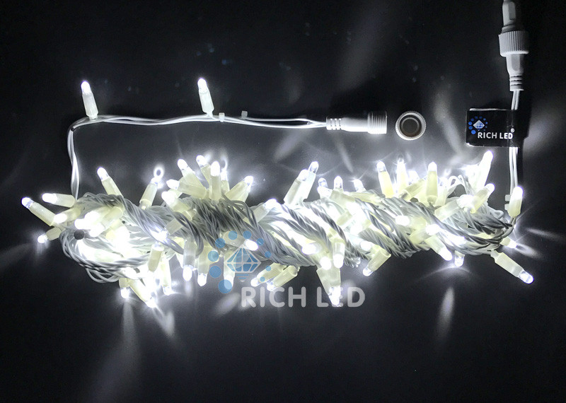 Светодиодная гирлянда Rich LED 10 м, 100 LED, 24В, соединяемая, влагозащитный колпачок, белая, белый провод,