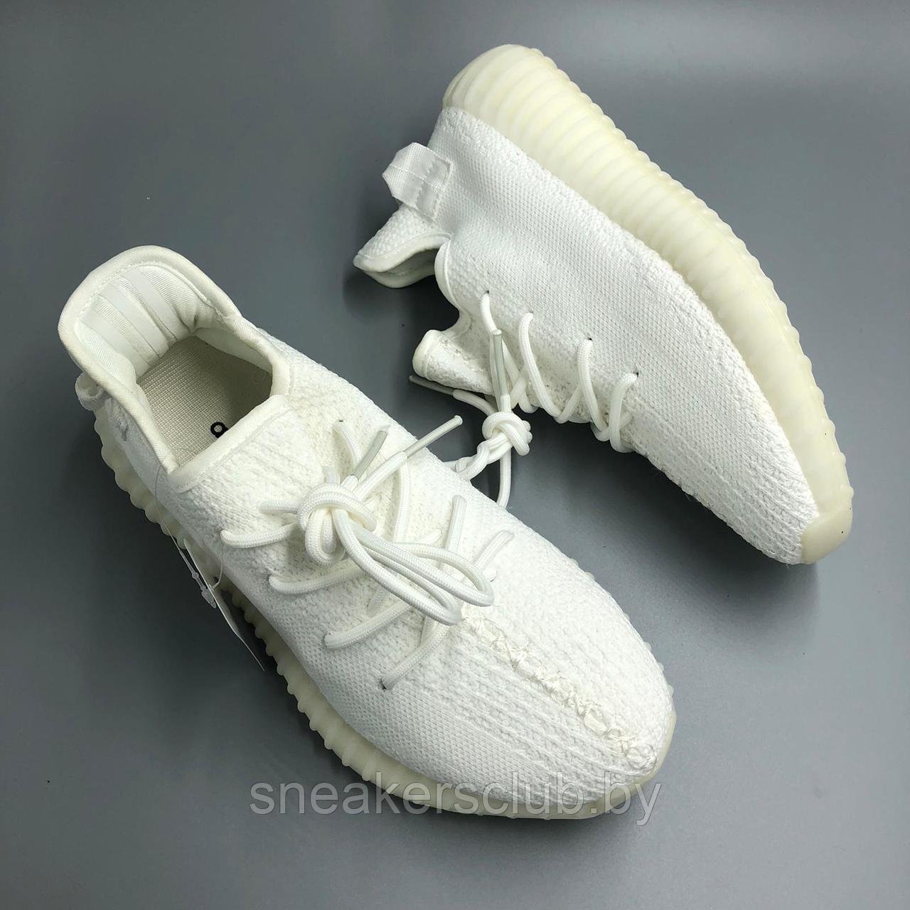 Кроссовки мужские белые Adidas Yeezy 350/ повседневные/ летние
