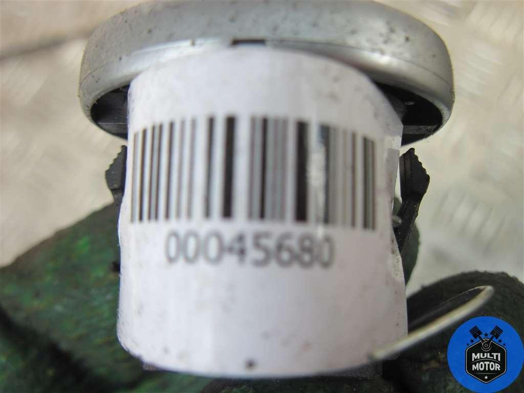 Кнопка запуска двигателя BMW 3 (E90 ) (2005-2013) 2.0 TD N47 D20 C - 163 Лс 2009 г. - фото 3 - id-p151533175