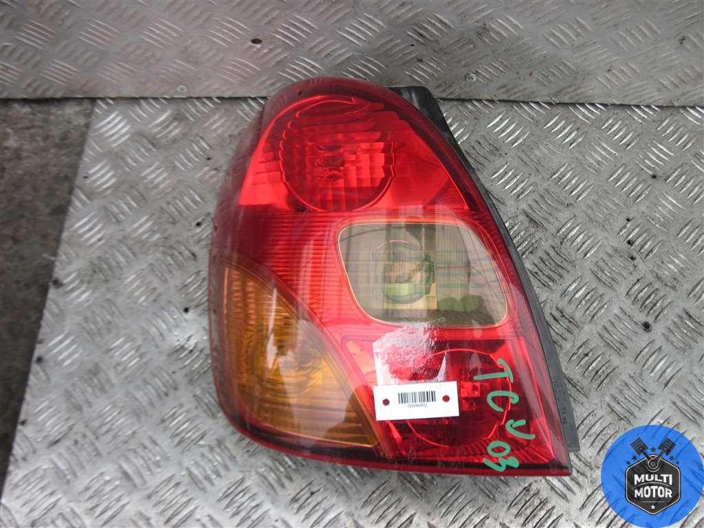Фонарь задний левый TOYOTA Corolla Verso (2001-2008) 2.0 D-4D 2003 г. - фото 1 - id-p151584235