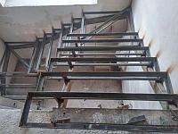Лестницы металлические под заливку бетоном модель 192