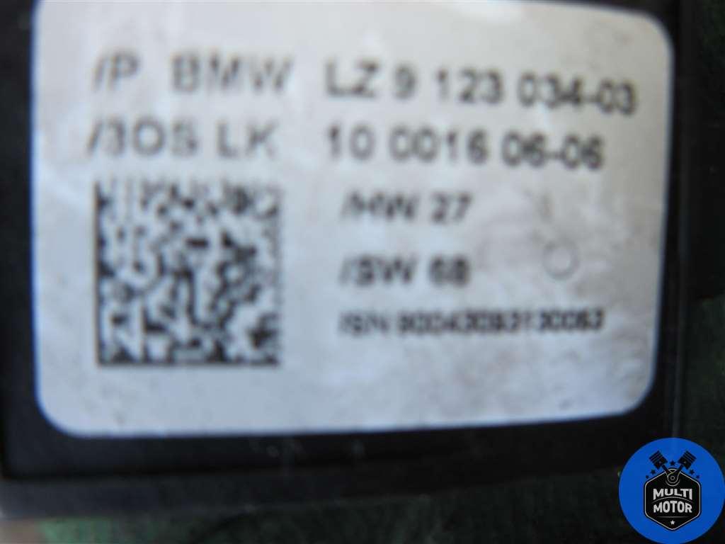 Переключатель подрулевой (стрекоза) BMW 3 (E90 ) (2005-2013) 2.0 TD N47 D20 C - 163 Лс 2009 г. - фото 5 - id-p152538407