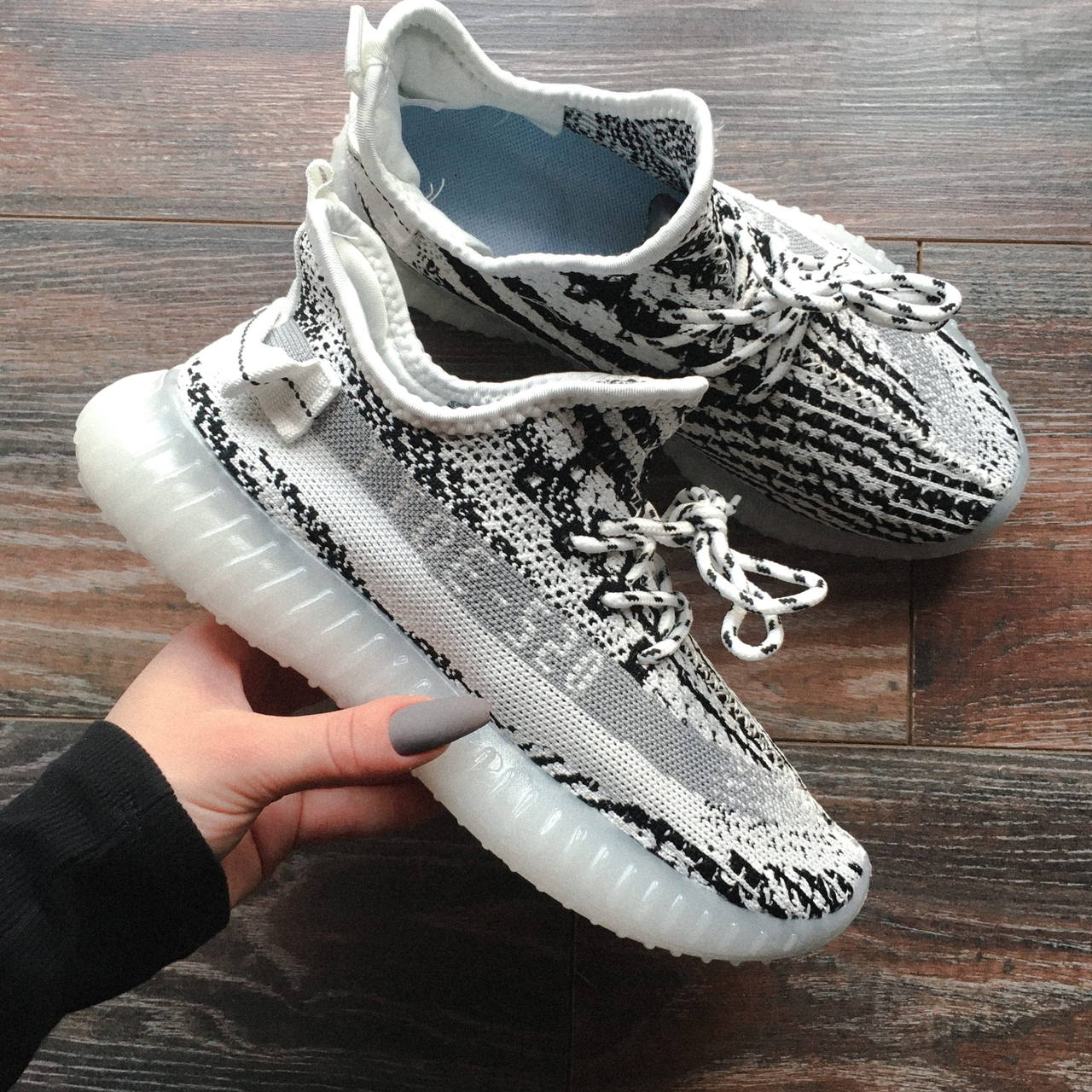 Кроссовки Adidas Yeezy Boost 350