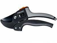 Секатор контактный FISKARS PowerStep с храповым механизмом (1000575)