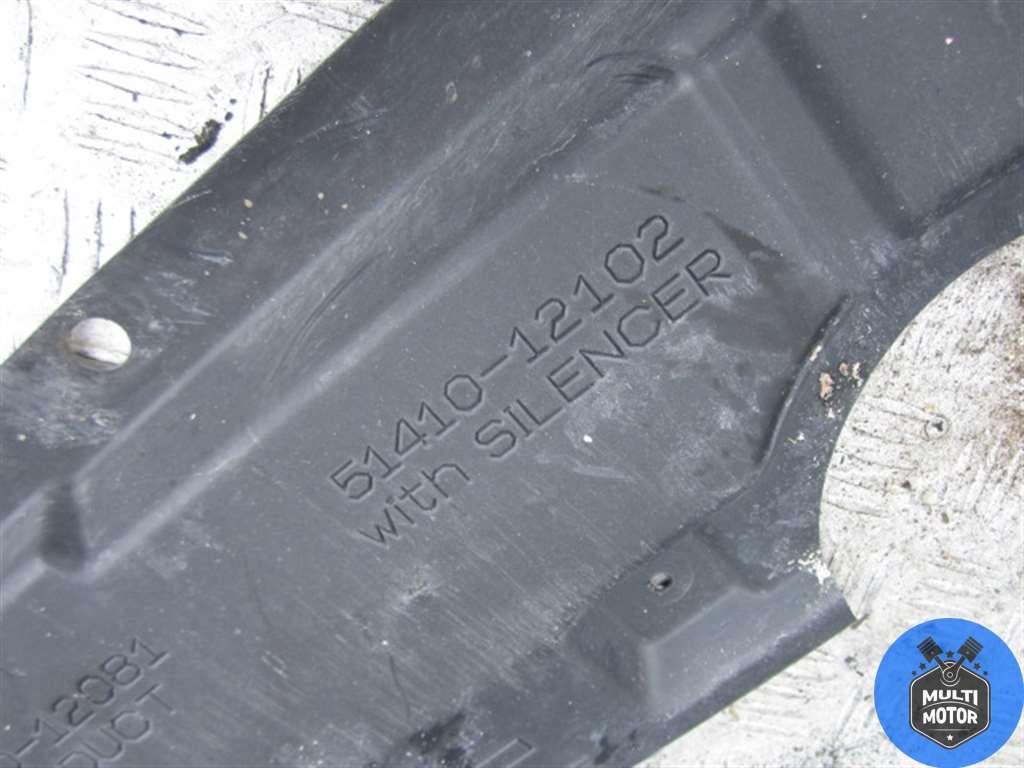 Пластик моторного отсека TOYOTA PRIUS (2009-2011) 1.8 i 2011 г. - фото 3 - id-p152765452