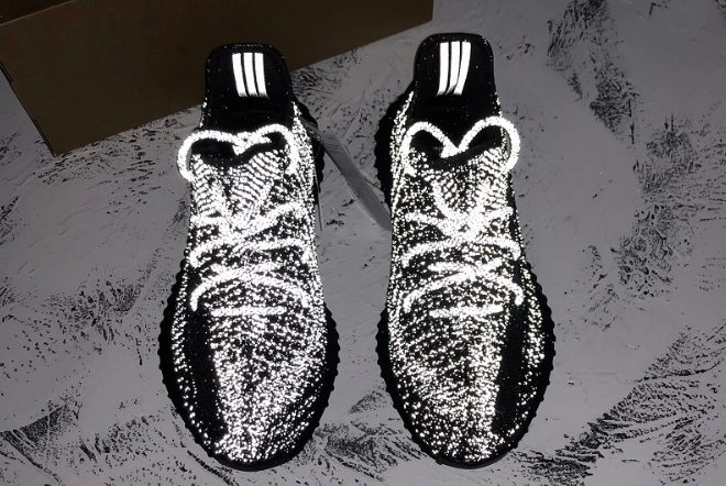 Кроссовки Adidas Yeezy Boost 350 V2 Static Black Reflective - фото 5 - id-p152913984