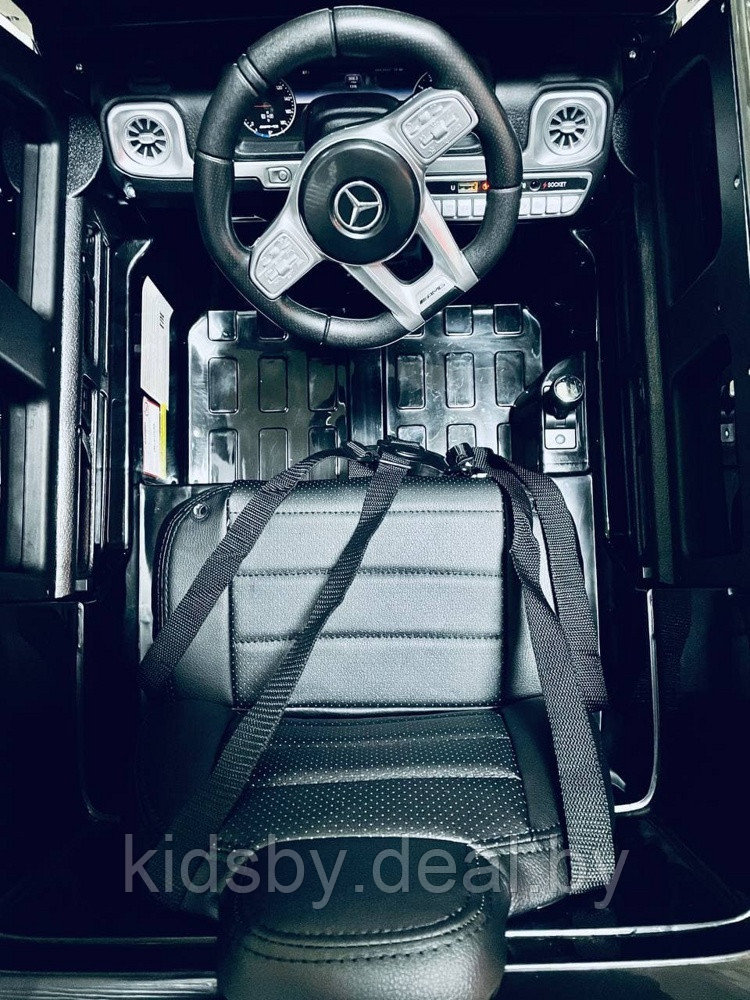 Детский электромобиль RiverToys Mercedes-Benz G63 T999TT (черный глянец) автокраска лицензия - фото 4 - id-p121175985