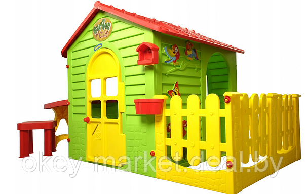 Детский игровой садовый домик Mochtoys 12242 с забором, столиком и стульчиком, фото 2
