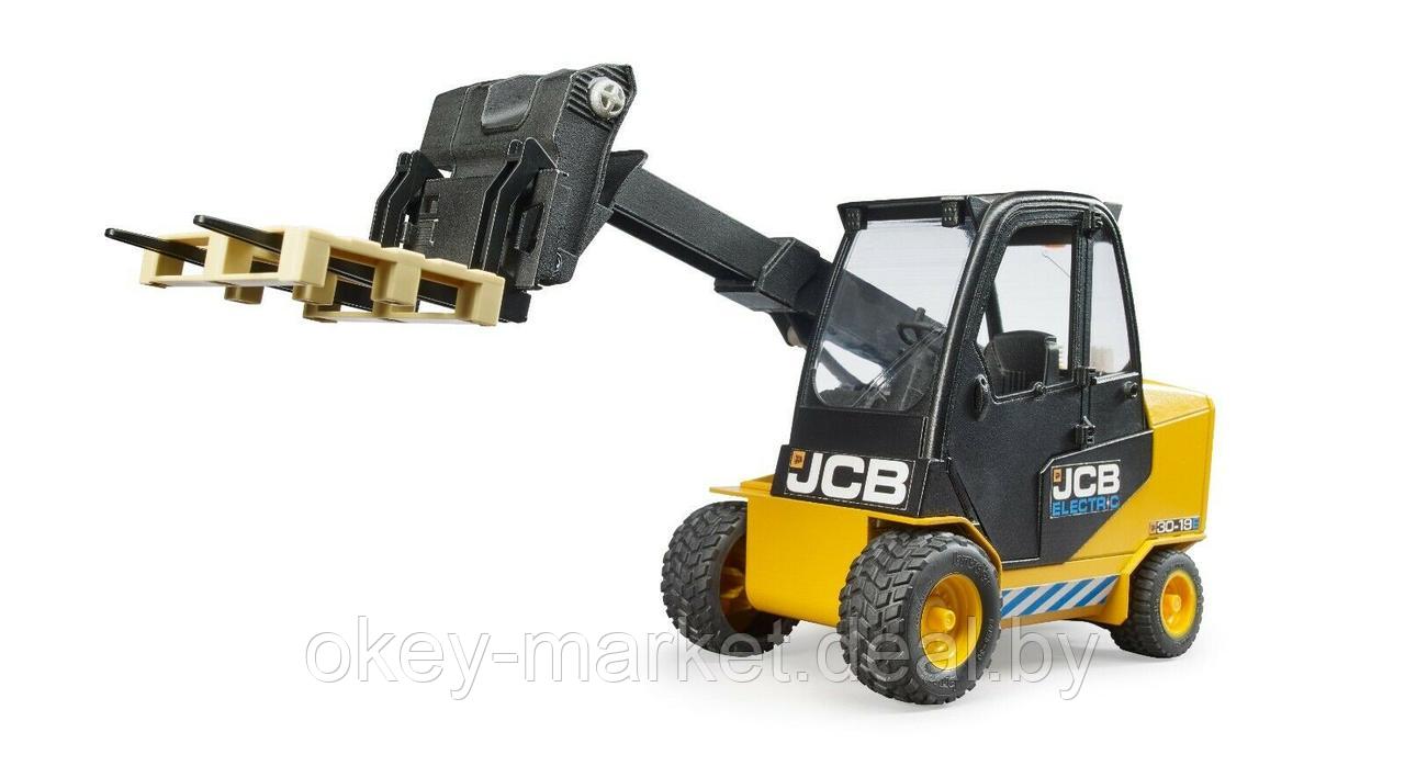 Погрузчик JCB с телескопическим ковшом Bruder 02512 - фото 8 - id-p153104075