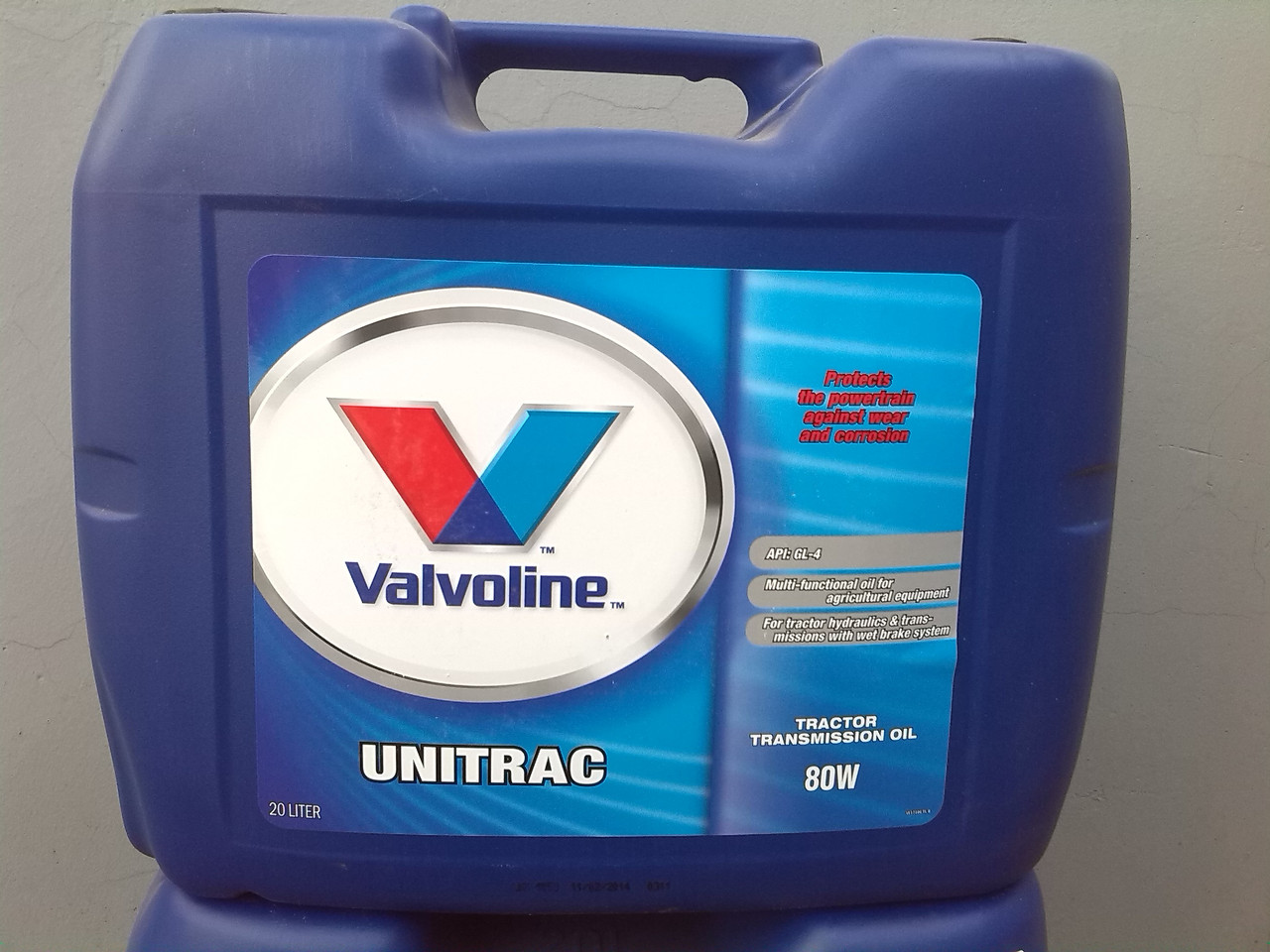 Универсальная жидкость для тракторов Valvoline UNITRAC 80W (20л) - фото 1 - id-p13759439