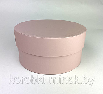 Короткая круглая коробка 18*9см. Цвет: Пыльно-розовый.