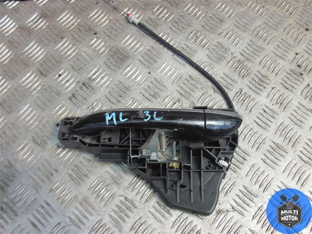 Ручка наружная задняя левая MERCEDES ML W164 (2005-2011) 3.2 CDi V6 224 2009 г. - фото 1 - id-p153201801