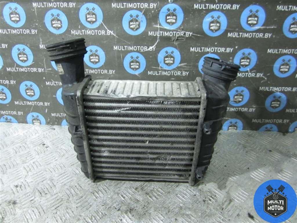 Радиатор интеркулера Volkswagen PASSAT (B5) (1996-2005) 2.5 TD 2003 г. - фото 3 - id-p153200579