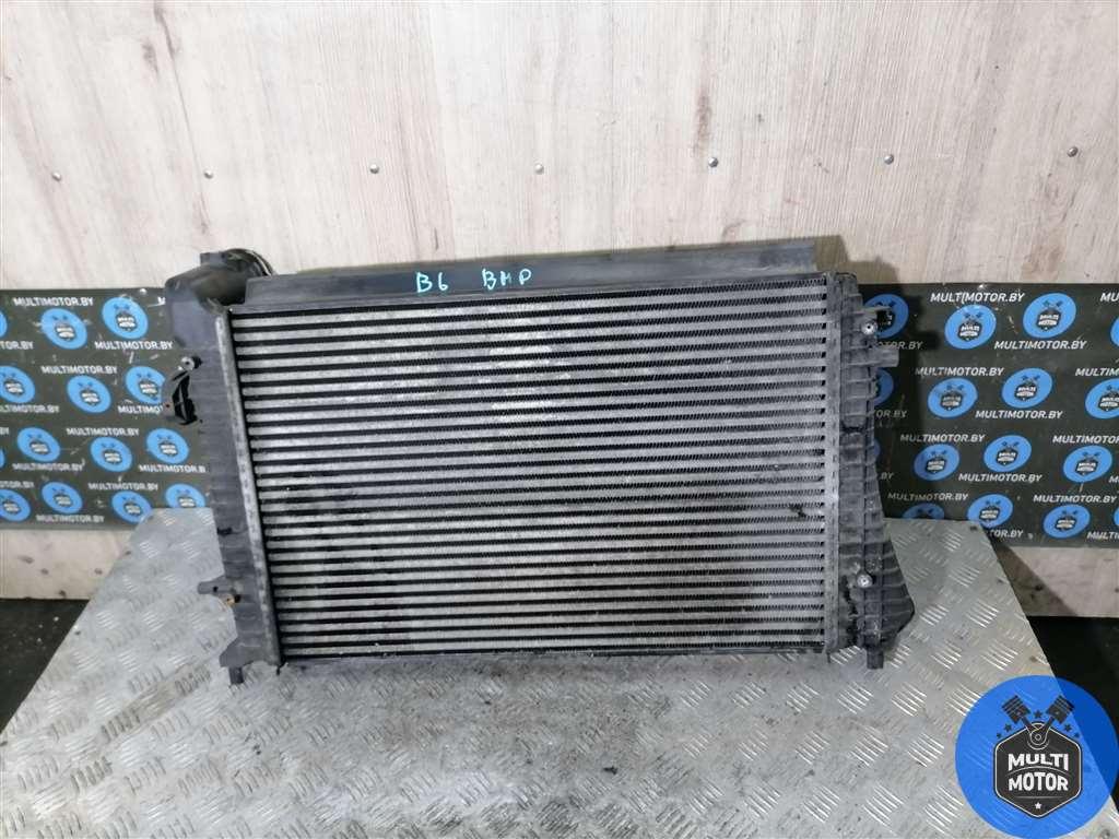 Радиатор интеркулера Volkswagen PASSAT (B6) (2005-2010) 2.0 TD BMP 2008 г. - фото 2 - id-p153200588