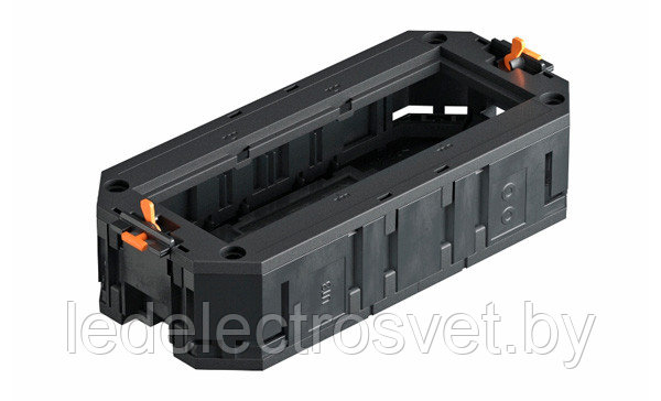 Рамка UТ3 45 3 модульная, 6М, для монтажа электроустановки Modul 45 в люки OBO, L=165 мм, полиамид - фото 1 - id-p153664076