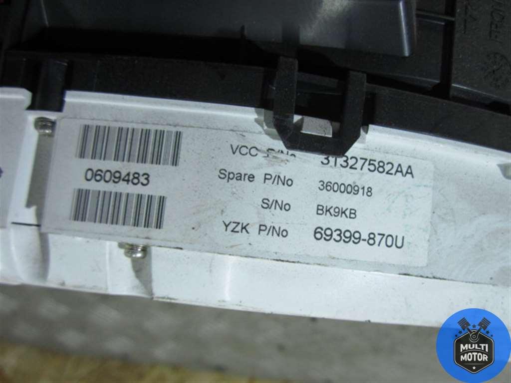 Щиток приборов (приборная панель) VOLVO XC70 II (2007-2016) 2.4 TD D 5244 T11 - 215 Лс 2011 г. - фото 3 - id-p153927125