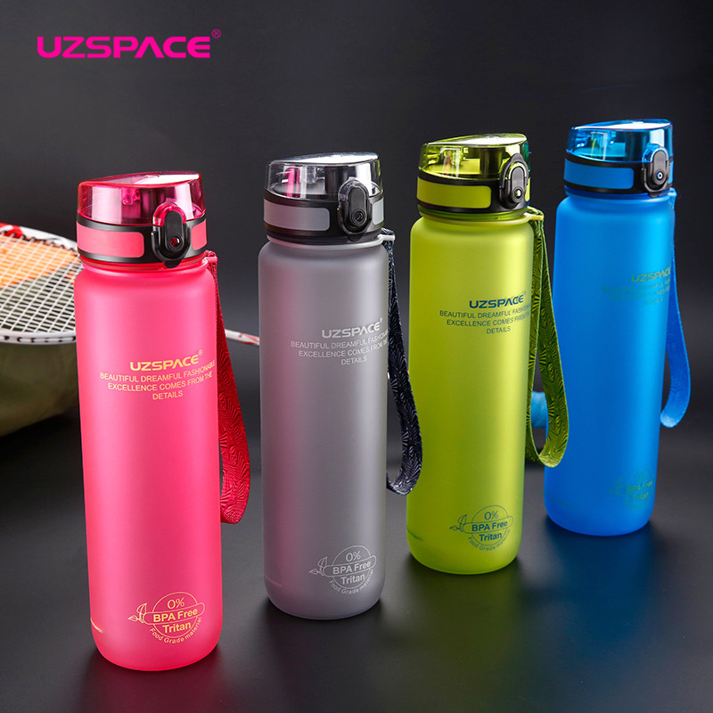 Бутылка для воды uzspace. Спортивная бутылка для воды. UZSPACE термокружка. Бутылка UZSPACE. UZSPACE бутылка из тритана.