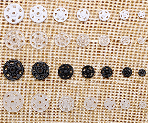 Кнопки пришивные пластик 13 мм