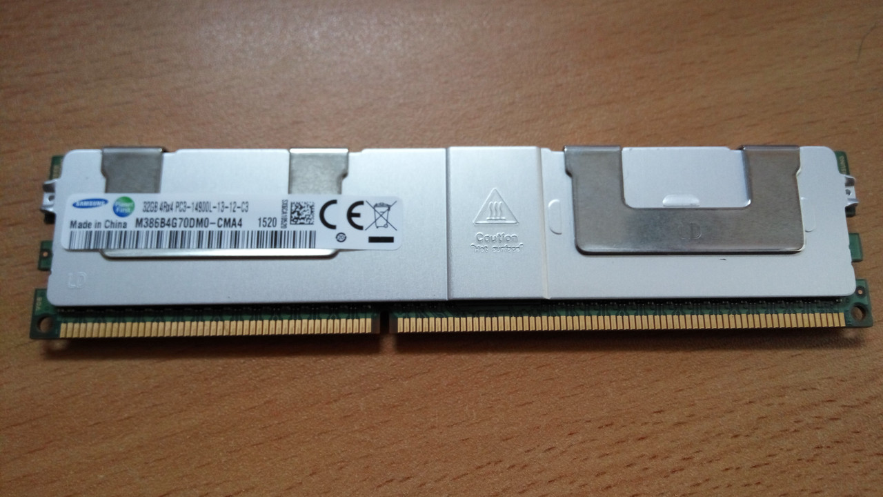 M386B4G70DM0-CMA Оперативная серверная память Samsung DDR3 32GB 4Rx4 1866Mhz ECC REG - фото 1 - id-p142833992