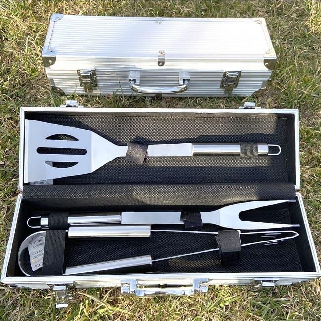 Набор инструментов для барбекю в чемодане «BBQ-3» - фото 1 - id-p154350251