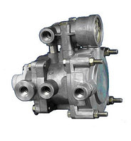 Клапан управления тормозами прицепа 2-пров. 64221-3522010-10 с клапаном обрыва