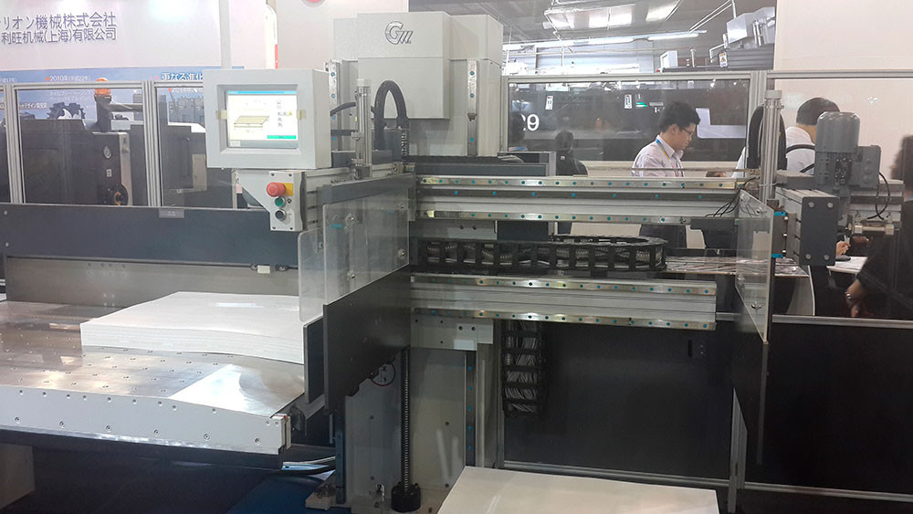 Бумагорезательная машина Guowang GW 137P (K-137L) - фото 2 - id-p14019029