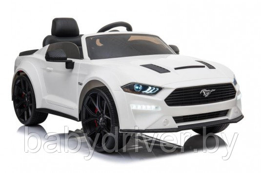 Детский электромобиль RiverToys Ford Mustang GT A222MP (белый) лицензия