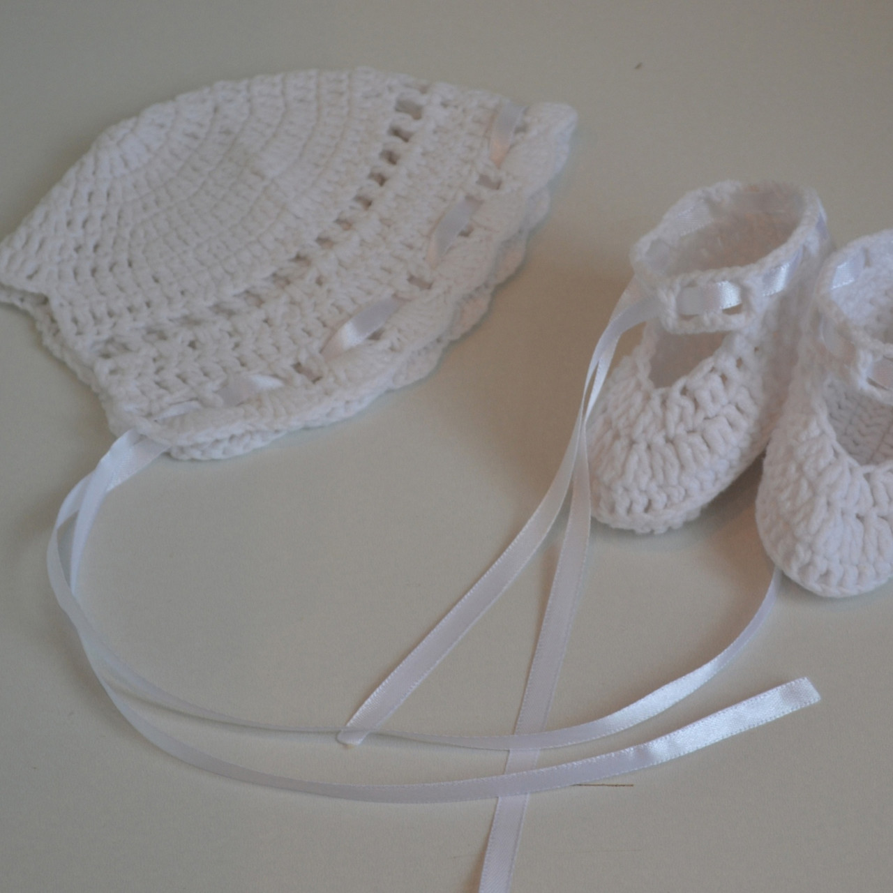 Комплект, пинетки и шапочка в подарок новорожденной - фото 8 - id-p117057617