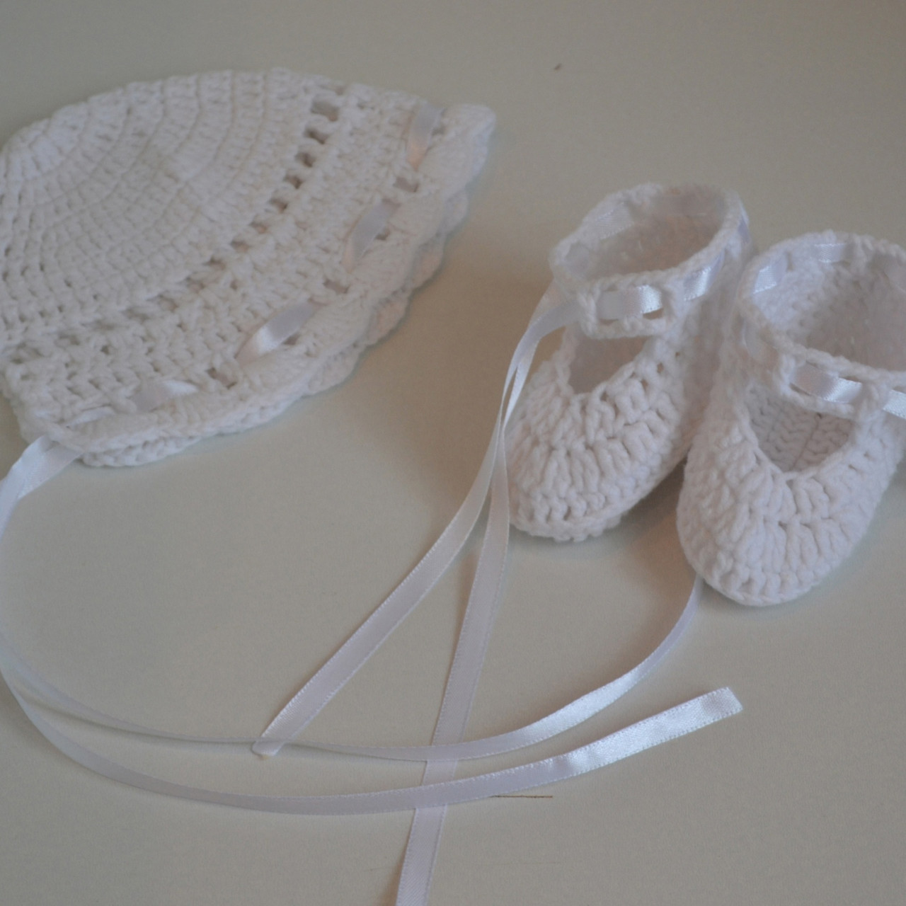 Комплект, пинетки и шапочка в подарок новорожденной - фото 10 - id-p117057617