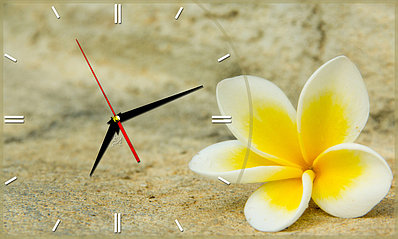 Настенные часы из стекла "Желтый цветок" арт.117