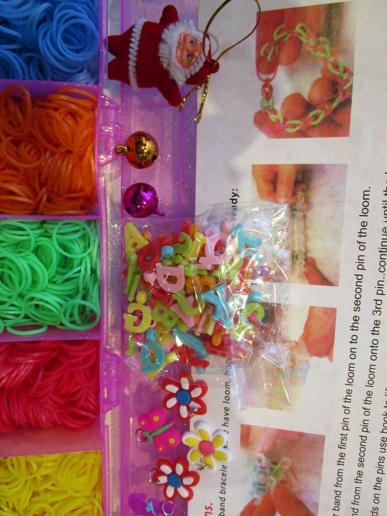 Набор резинок loom bands(лум бэндс) 5800 шт с ОРИГИНАЛЬНЫМ СТАНКОМ+2 крючка+ подвески +цветные застёжки - фото 3 - id-p14313596