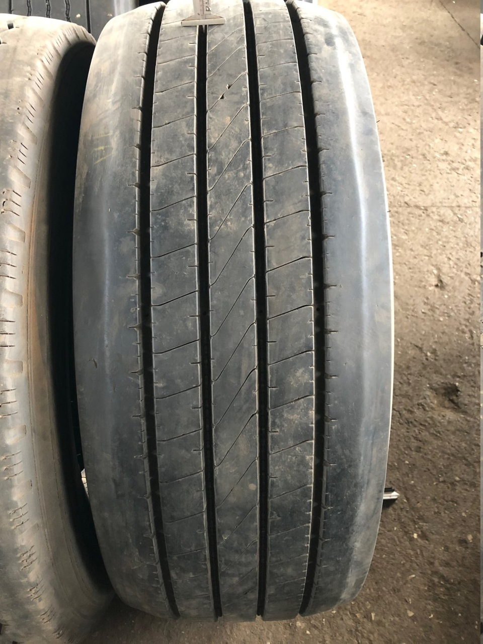 Шина грузовая б/у GoodYear Regional RHS II HL 385/65R22,5, прицепная ось, 1 шт.