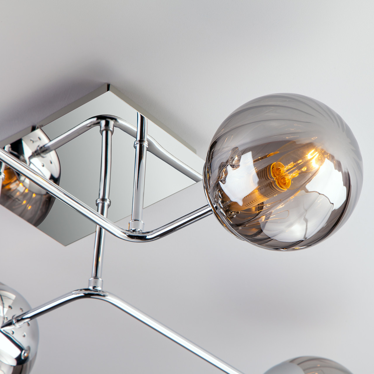 Потолочный светильник с круглыми стеклянными плафонами Eurosvet 30140/6 хром - фото 5 - id-p156523689