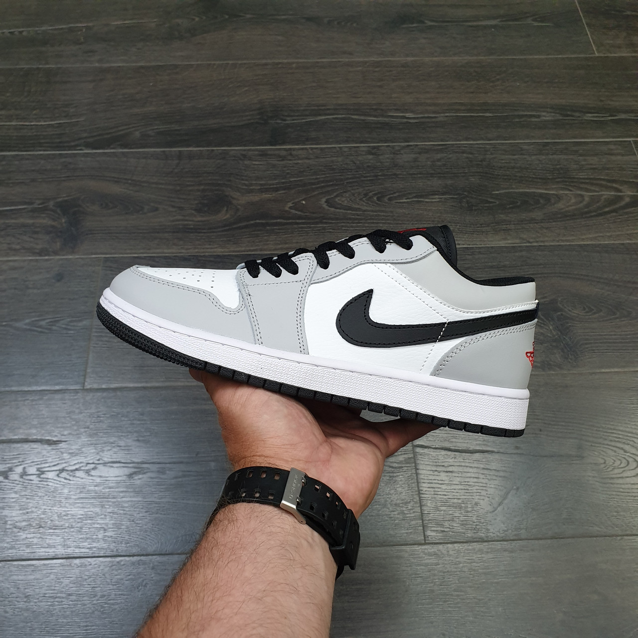 Кроссовки Air Jordan 1 Low Light Smoke Grey 38