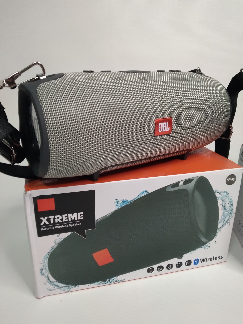 Портативная колонка JBL XTREME КОПИЯ - фото 4 - id-p156709891