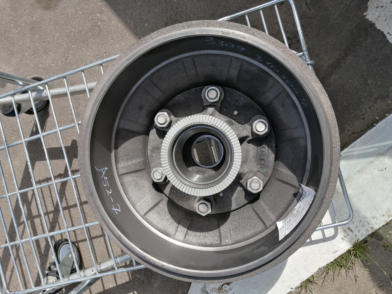 Ступица и тормозной барабан переднего колеса с подшипниками в сборе левые, 3309-3103007 - фото 1 - id-p153453843