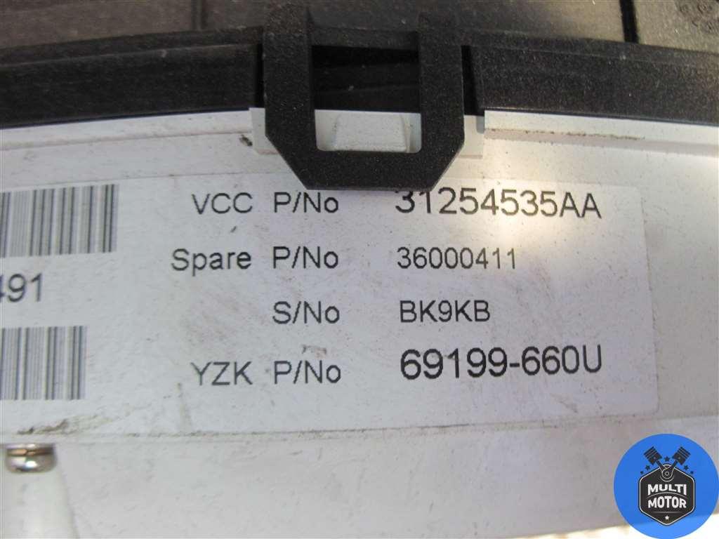 Щиток приборов (приборная панель) VOLVO XC70 II (2007-2016) 2.4 TD D 5244 T17 - 163 Лс 2010 г. - фото 4 - id-p157315535