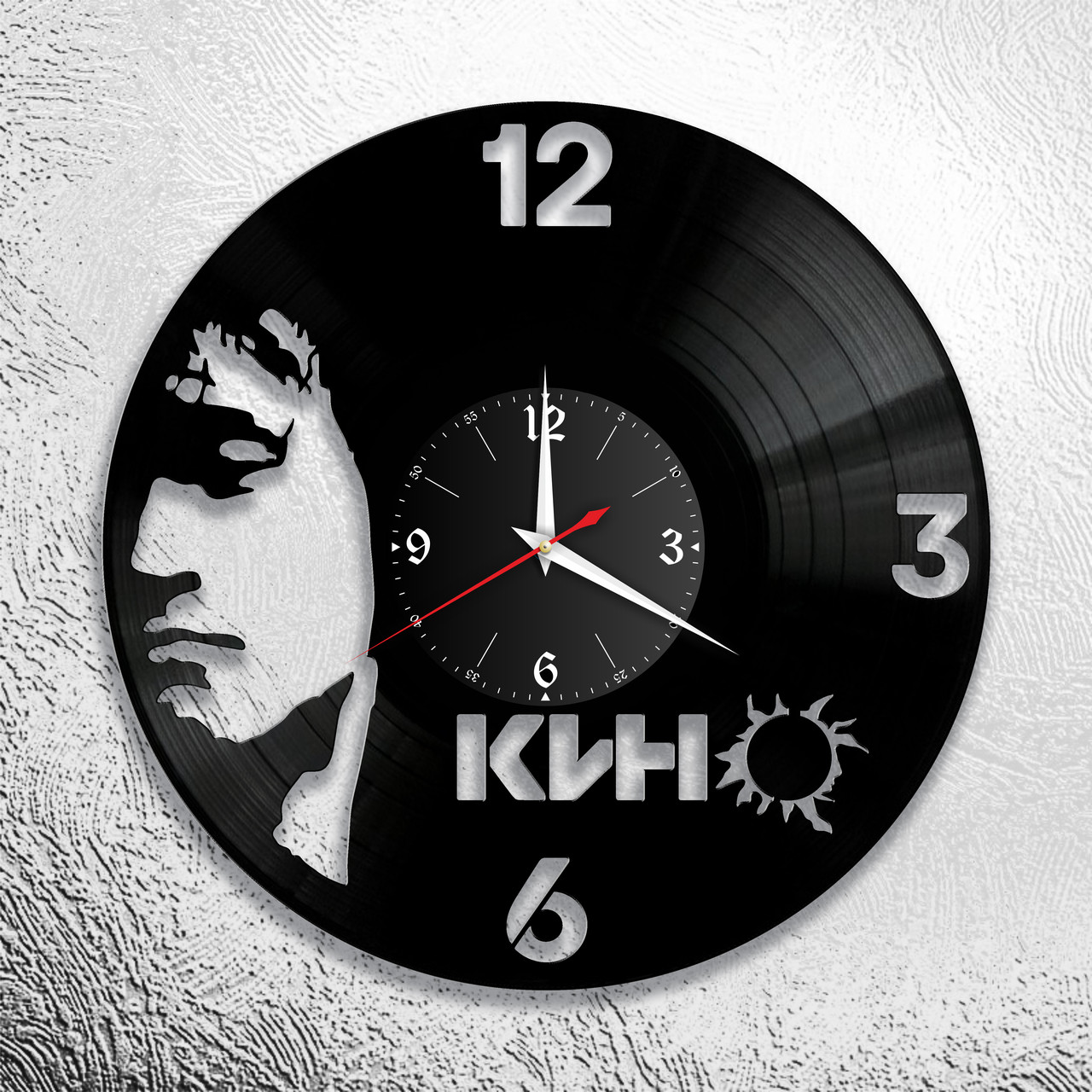 Оригинальные часы из виниловых пластинок "Виктор Цой" версия 1