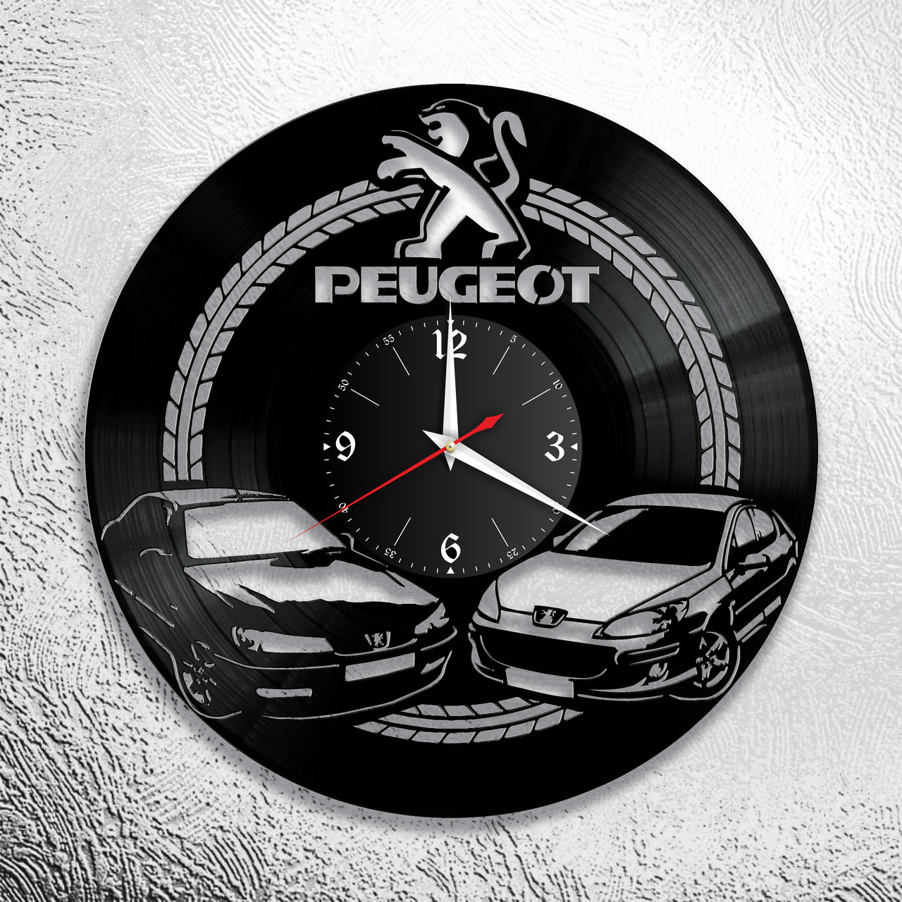 Оригинальные часы из виниловых пластинок  "Peugeot" версия 2