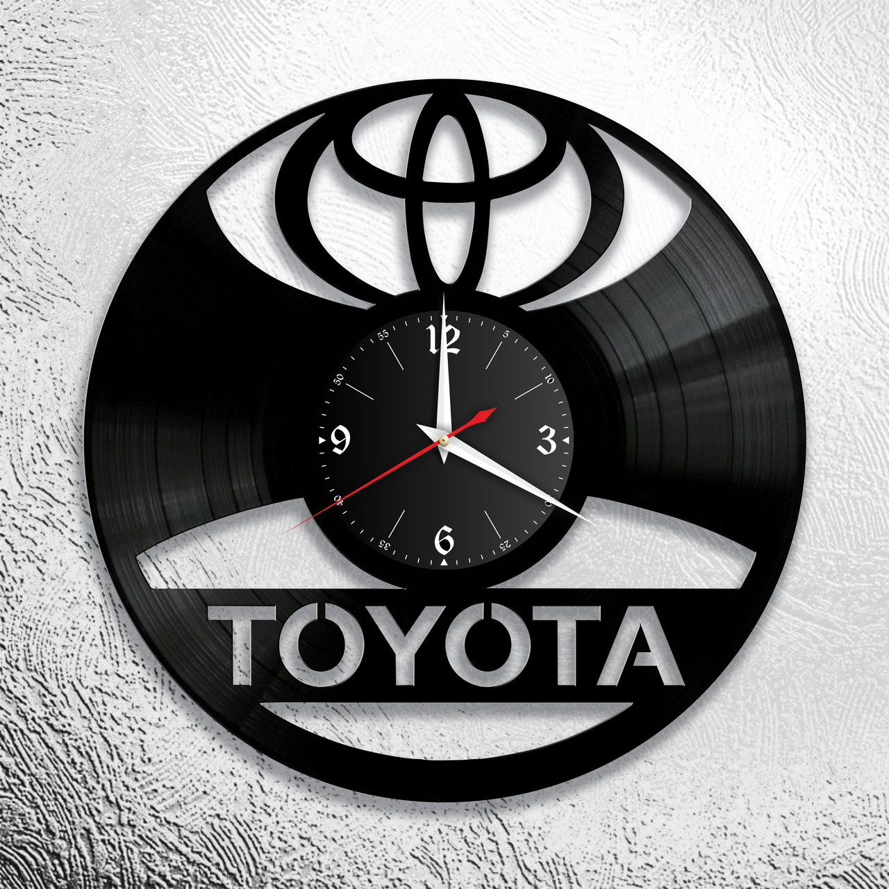 Оригинальные часы из виниловых пластинок  "Toyota" версия 1