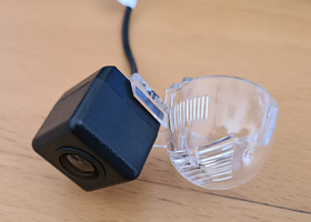 Камера заднего вида Suzuki Grand Vitara, SX4 хэтчбек с  линиями разметки ночное виденье