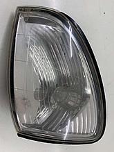 Поворотник правый Toyota Land Cruiser 100