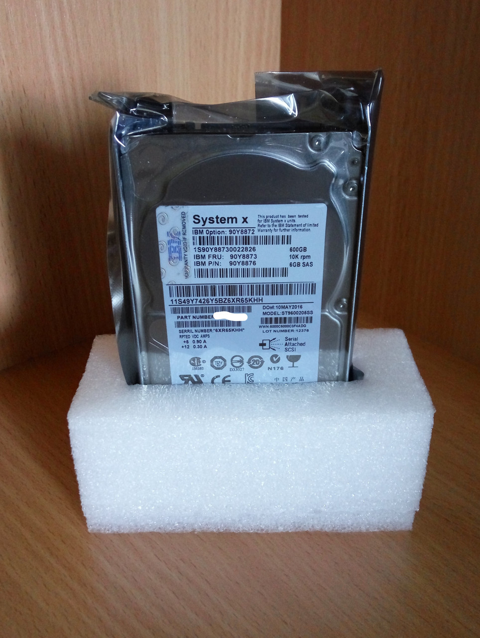 90Y8872 90Y8873 90Y8874 Жесткий диск IBM Lenovo 600GB 10K 6G 2.5 SAS G2HS