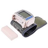 Электронный тонометр на запястье Blood Pressure Monitor CK-102s, фото 9